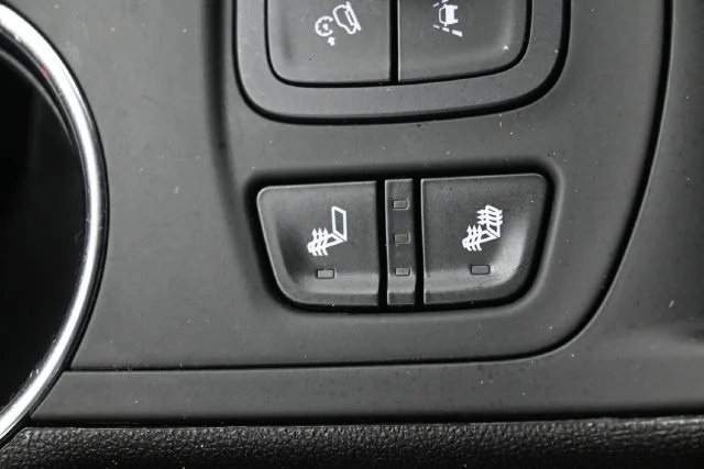 Used 2023 EBONY TWILIGHT METALLIC GMC SLE image 19
