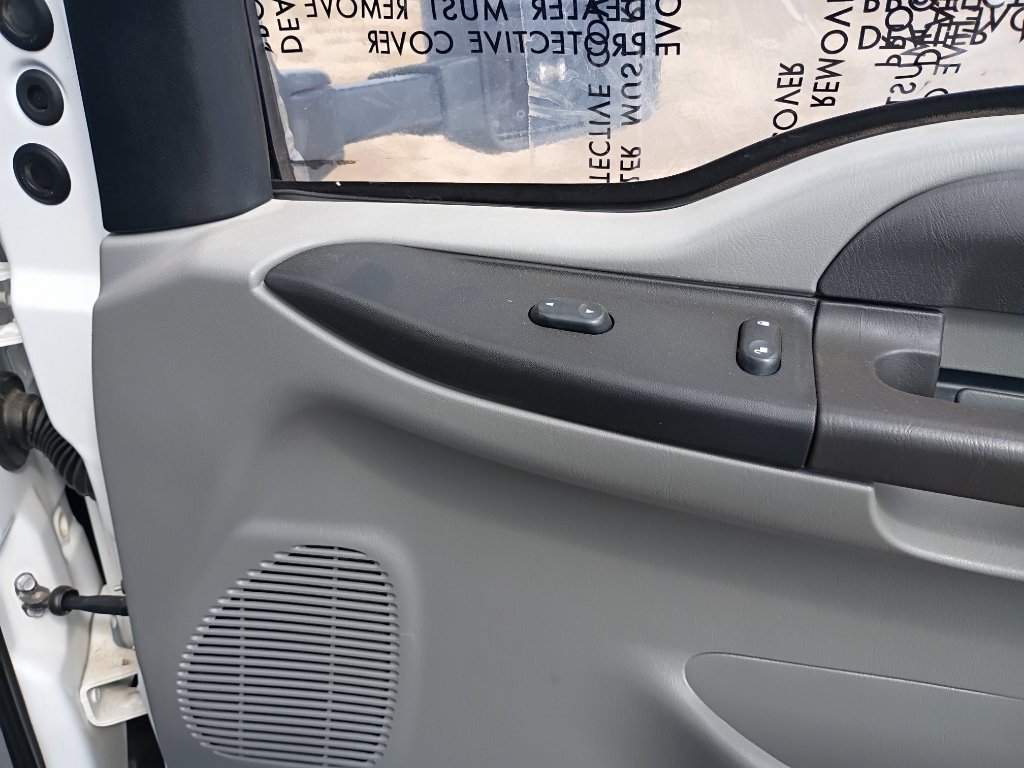 Used 2006 Oxford White Clearcoat Ford XLT image 9