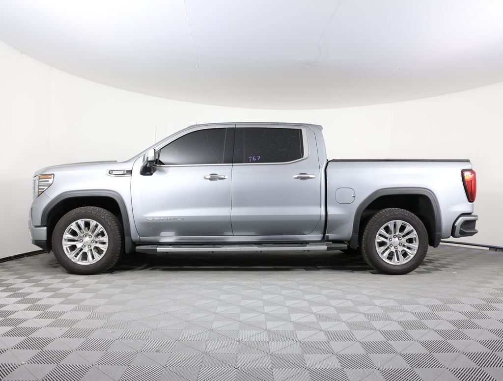 Used 2024 Silver GMC Denali image 4