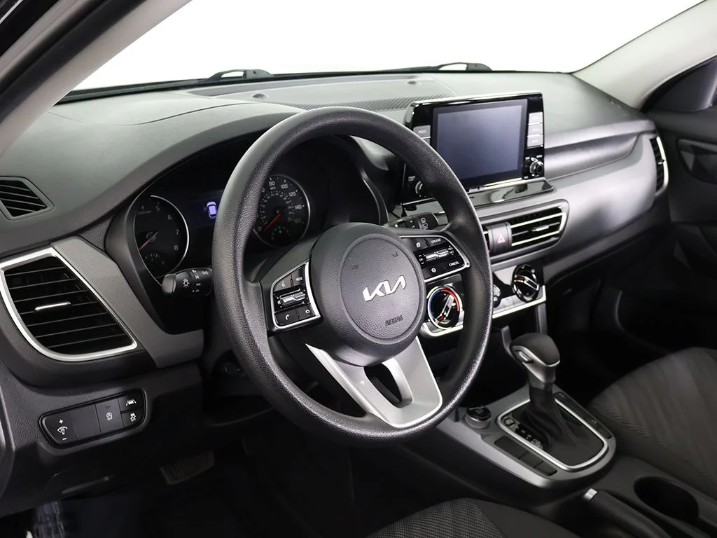 Used 2023 Black Kia LX image 24
