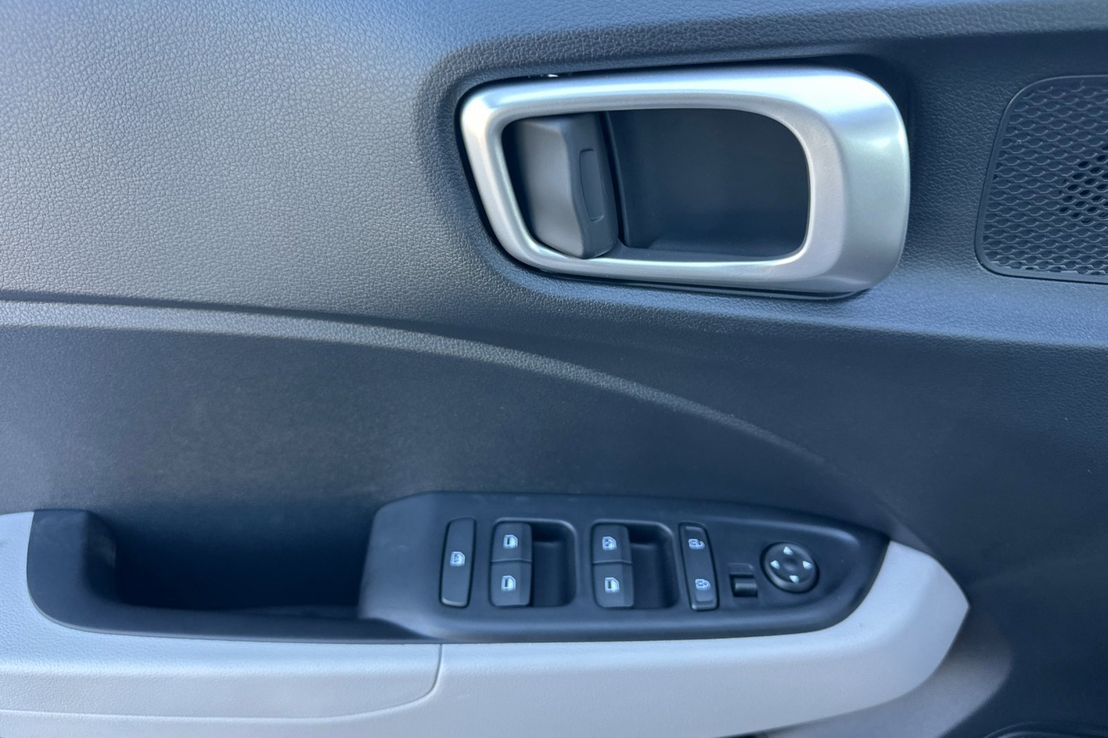 New 2026 Onyx Black Hyundai SEL image 11