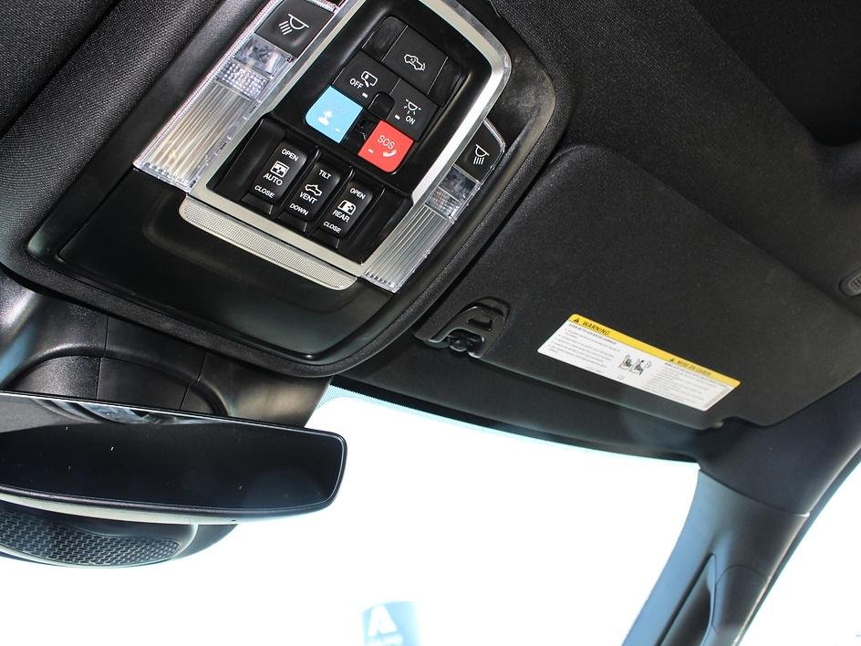 Used 2025 White Ram Laramie image 31