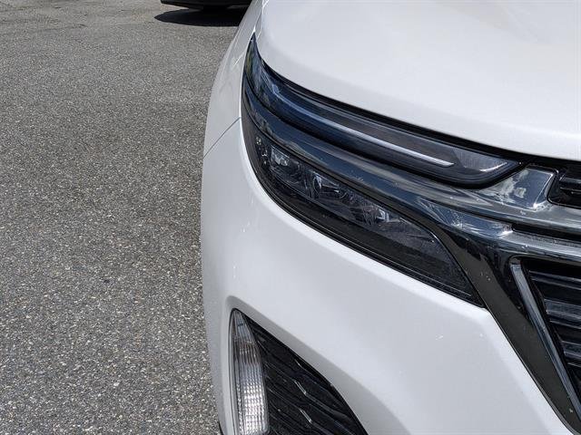 Certified Used 2022 Iridescent Pearl Tricoat Chevrolet RS image 9
