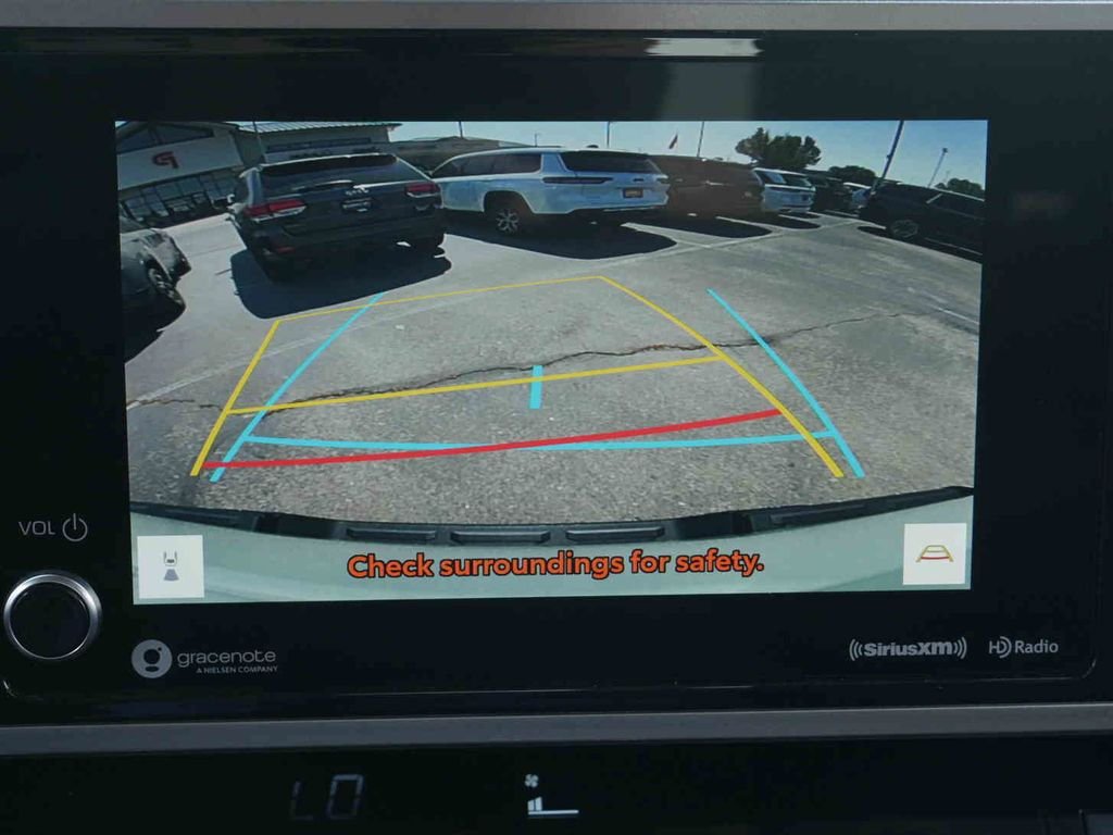 Used 2024  Toyota SR5 image 31
