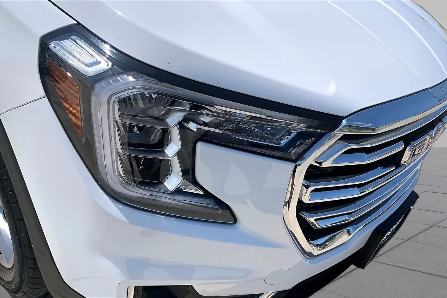 2024 GMC Terrain SLT - Photo 24