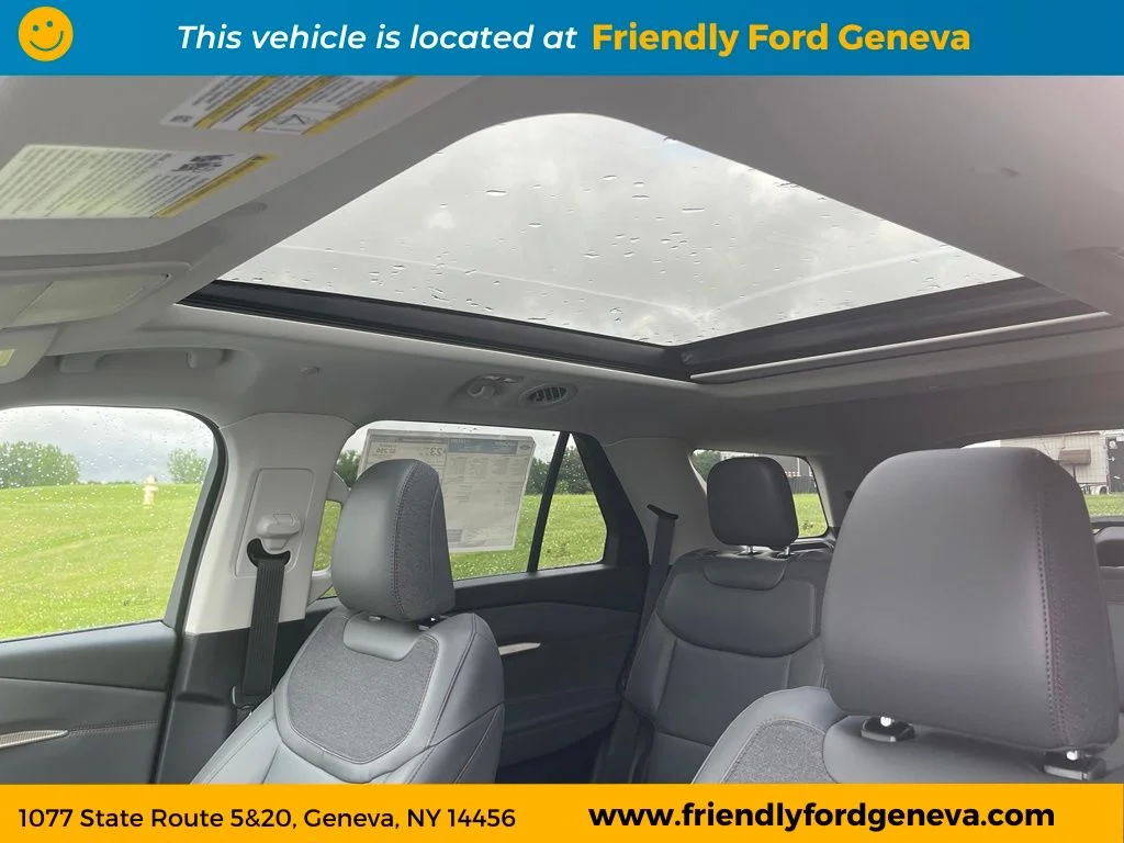 Used 2026 Space White Metallic Ford Active image 31