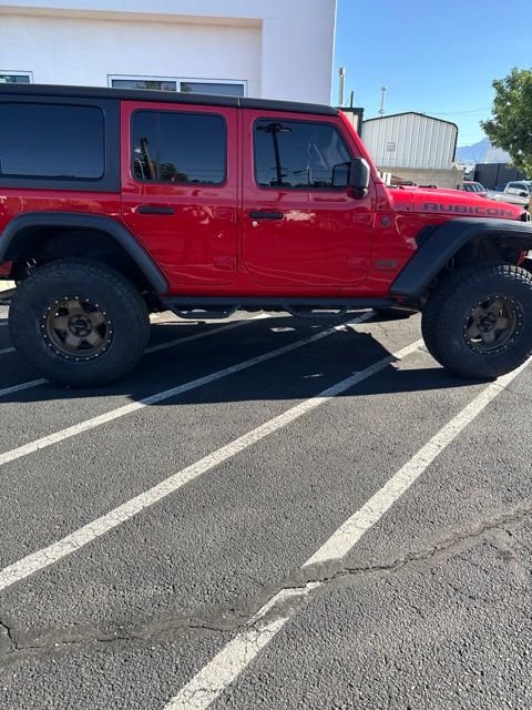 Used 2021 Red Jeep Unlimited Rubicon image 4
