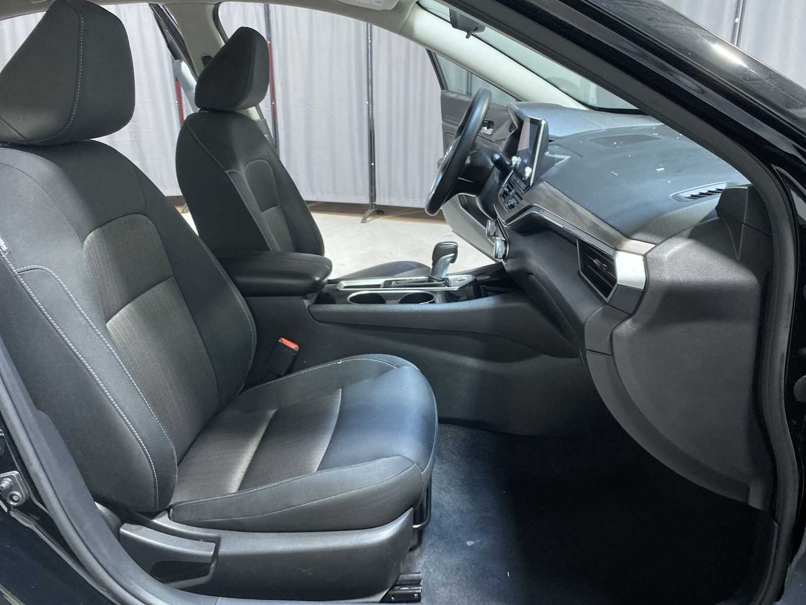 Used 2024 Super Black Nissan 2.5 SV image 14