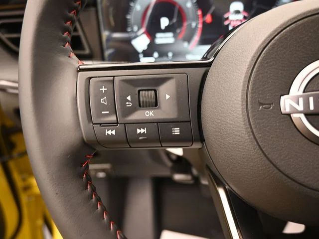New 2025 Two-tone Yuzu Yellow Metallic / Super Black Nissan SR image 21