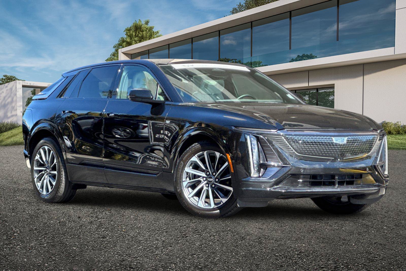 2024 Cadillac LYRIQ Sport 2