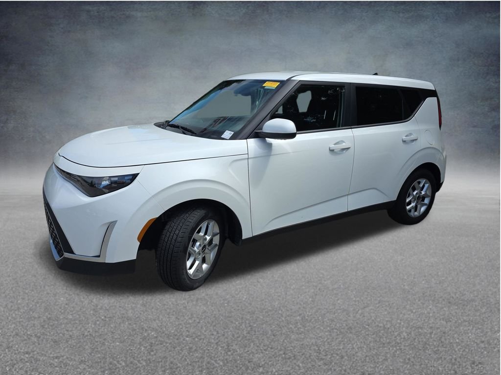 2025 Kia Soul LX - Photo 13