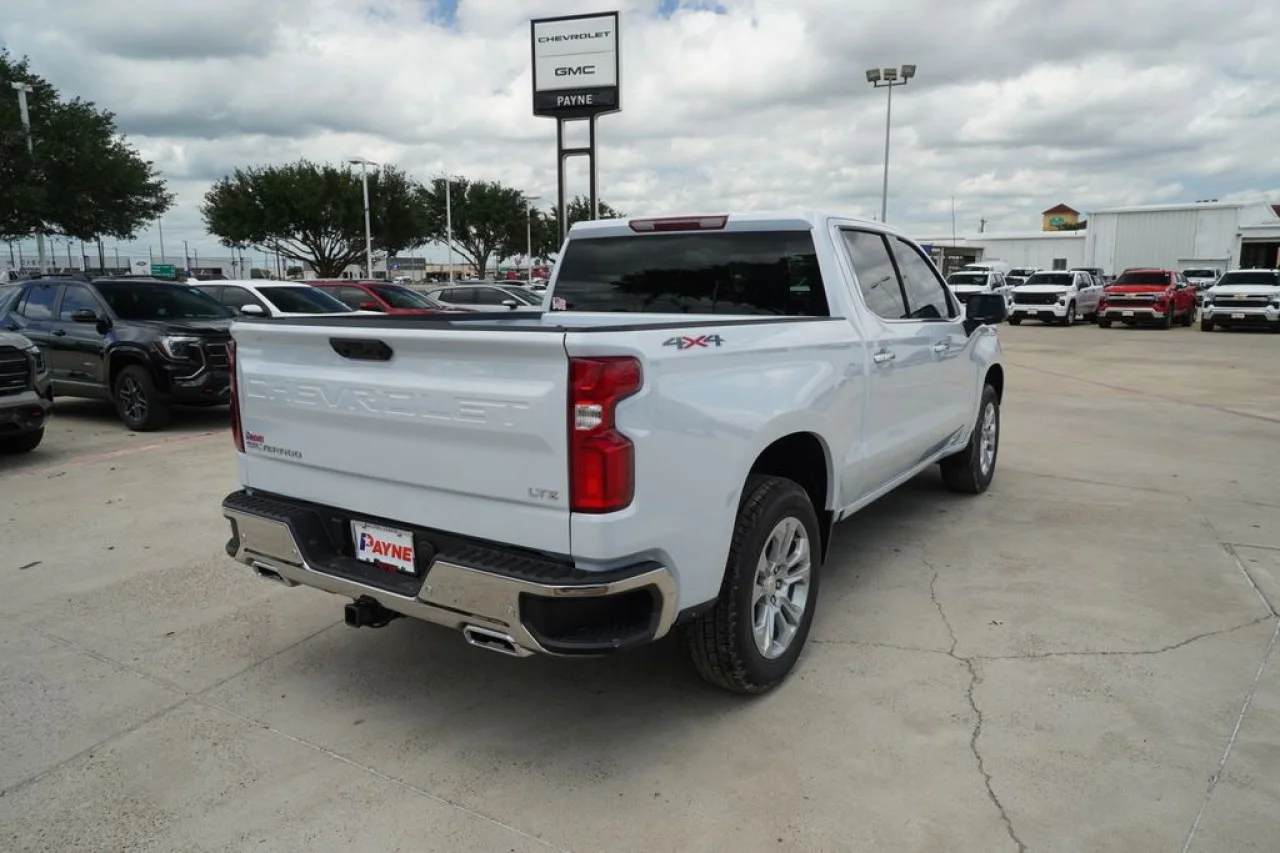 2026 Chevrolet Silverado 1500 LTZ - Photo 7