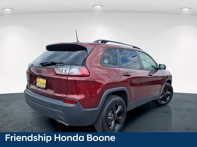 Used 2020 Red Jeep Latitude Plus image 8