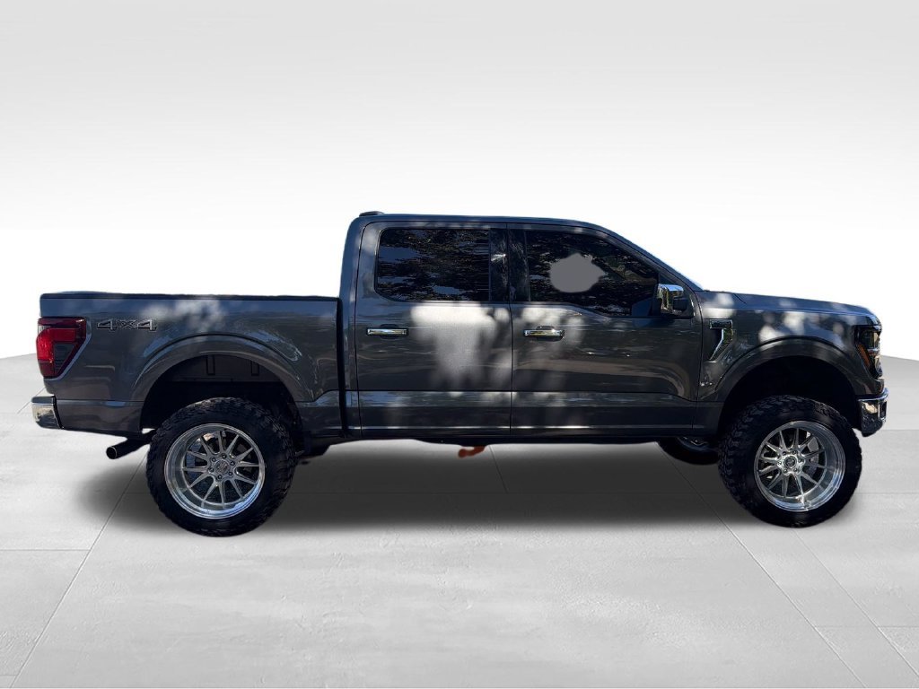 Used 2025 Gray Ford XLT image 6