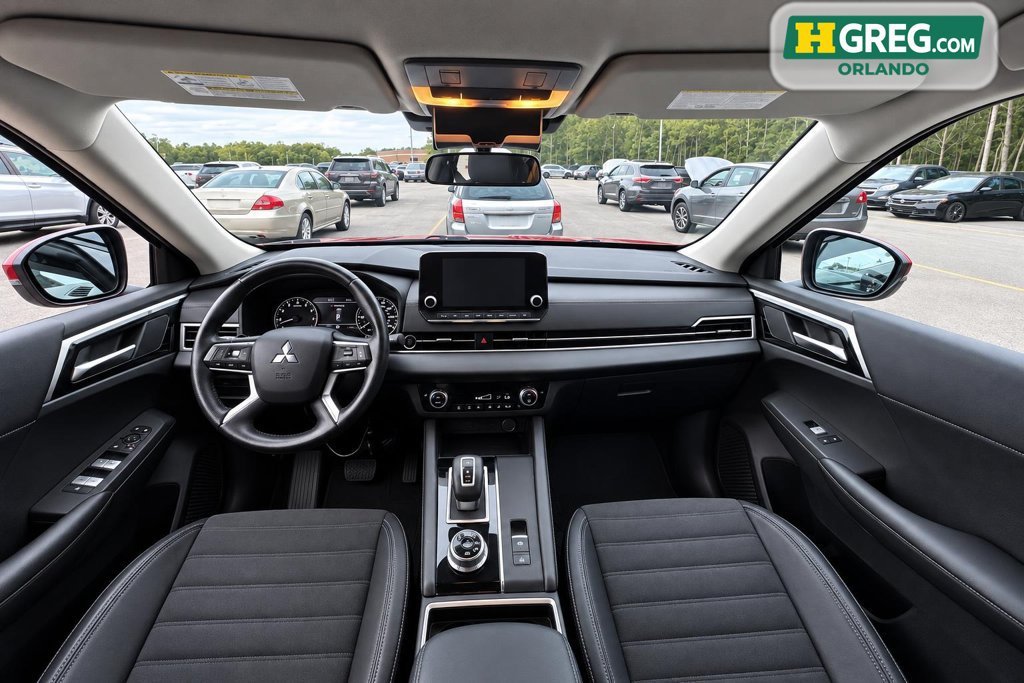 Used 2022 Red Diamond Mitsubishi Black Edition image 9