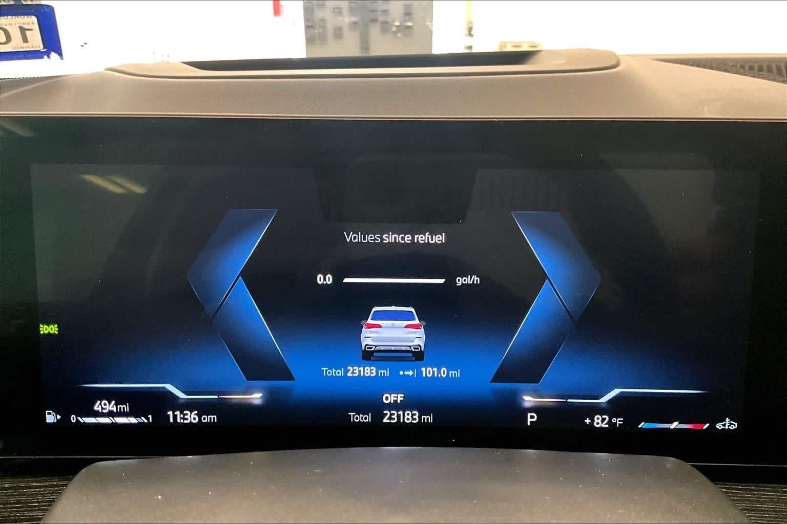 Used 2025 Mineral White Metallic BMW sDrive40i image 24