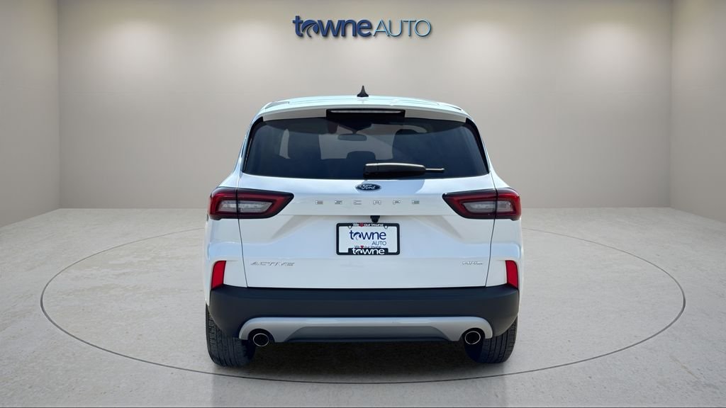Used 2025 White Ford Active image 4