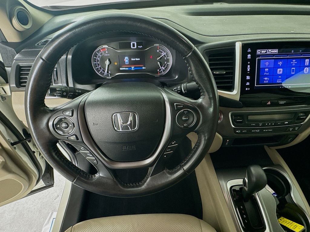 Used 2019 White Diamond Honda RTL-T image 12