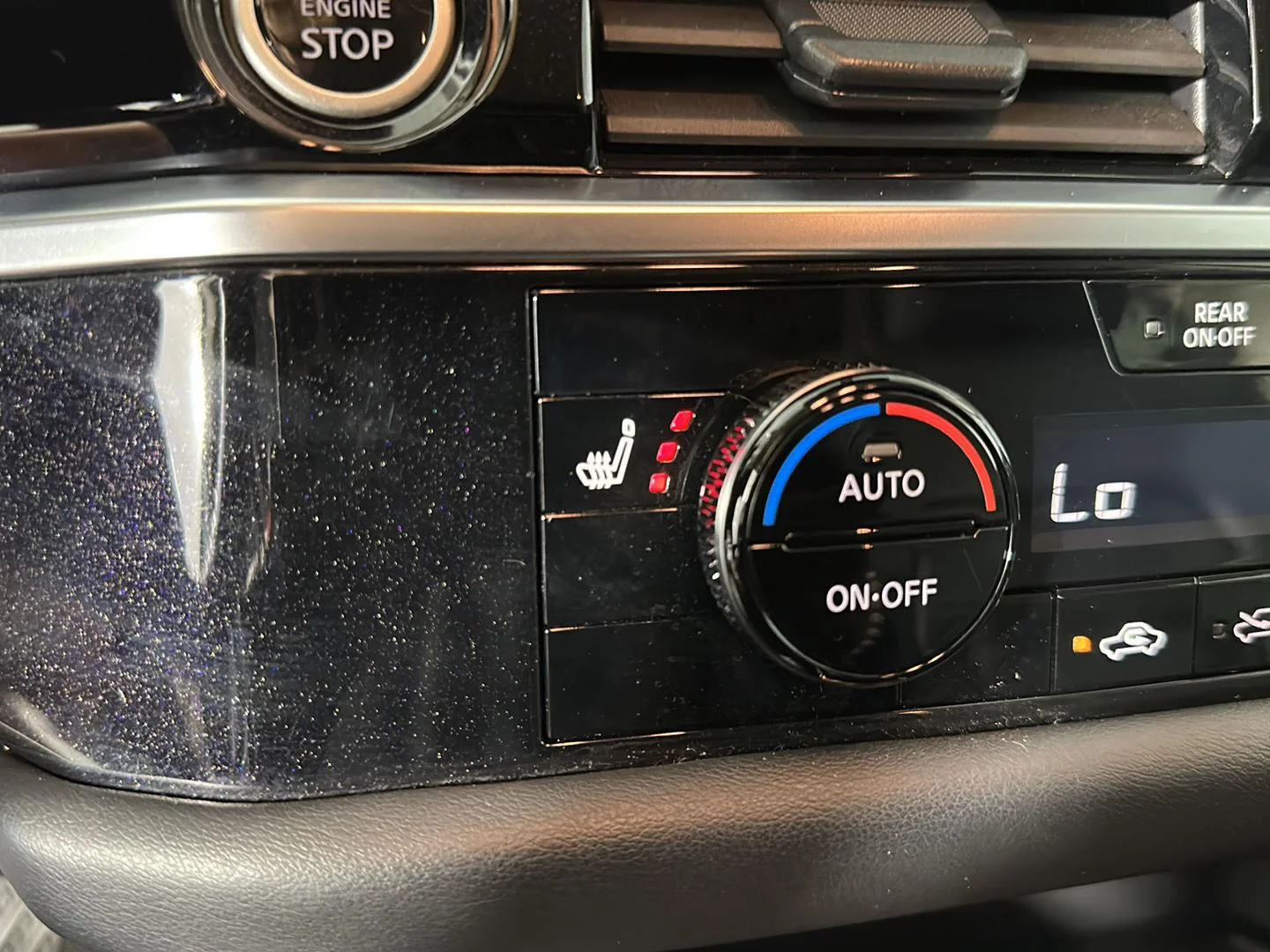 Used 2024 Obsidian Green Pearl Nissan SL image 18