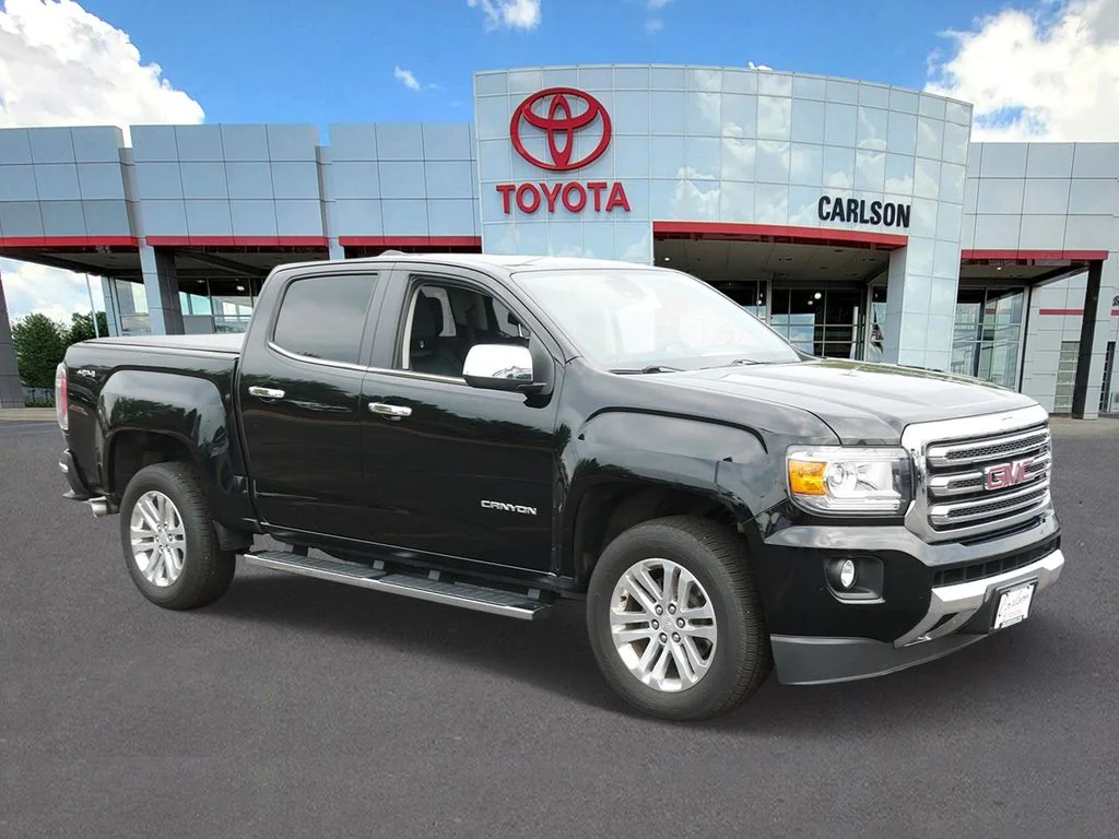 Used 2020 GMC Canyon SLT with VIN 1GTG6DEN4L1231197 for sale in Minneapolis, Minnesota