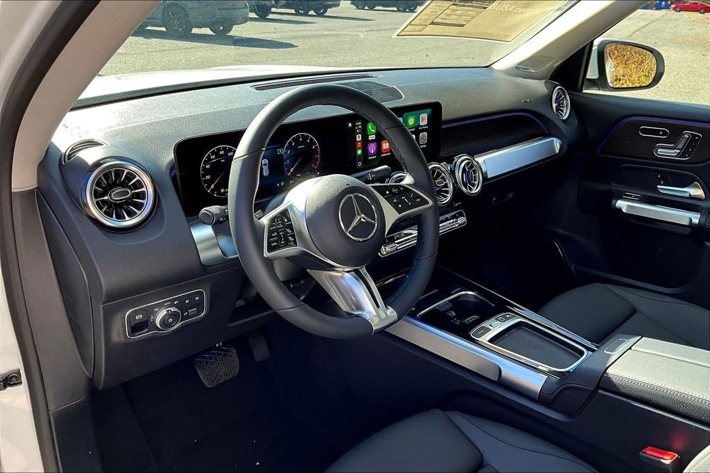 New 2026 Polar White Mercedes-Benz GLB 250 image 20