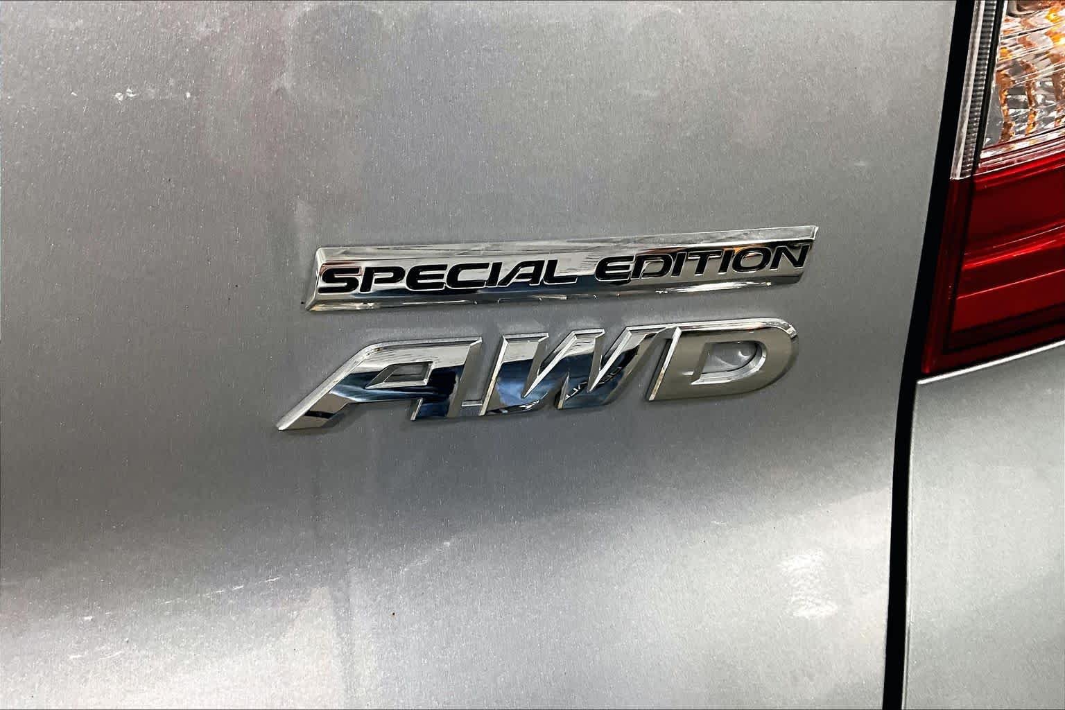 Used 2021 Lunar Silver Metallic Honda Special Edition image 10
