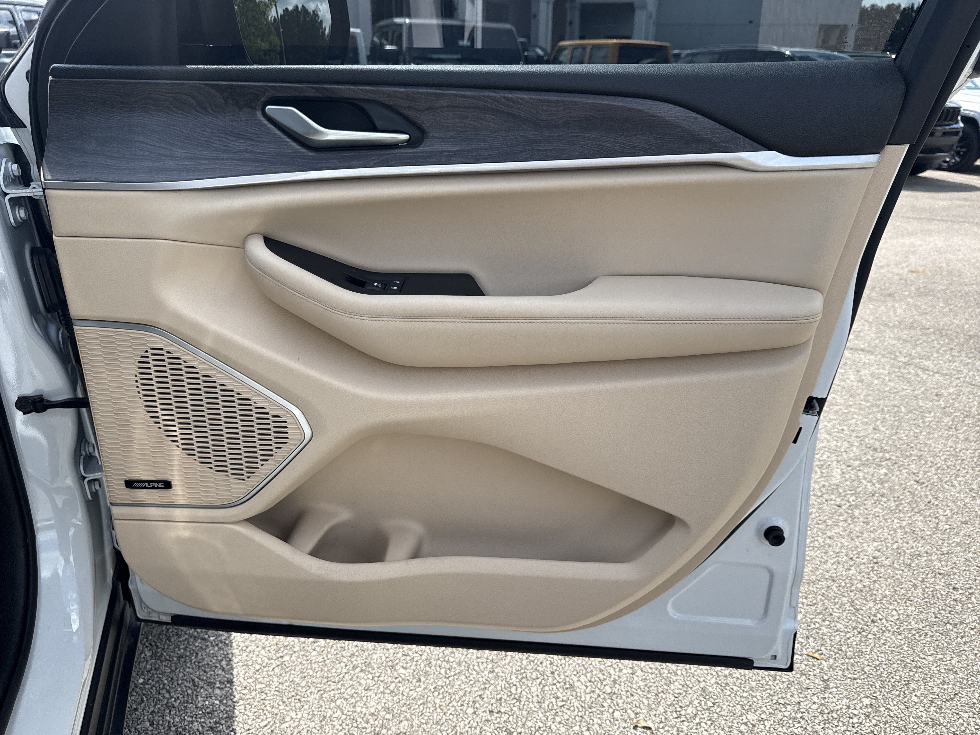 Used 2021 Bright White Clearcoat Jeep Limited image 15