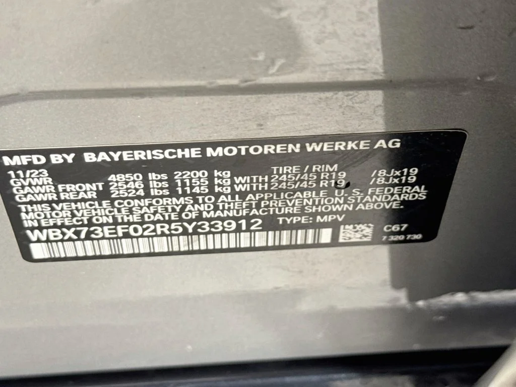 Used 2024 Silver BMW xDrive28i image 40
