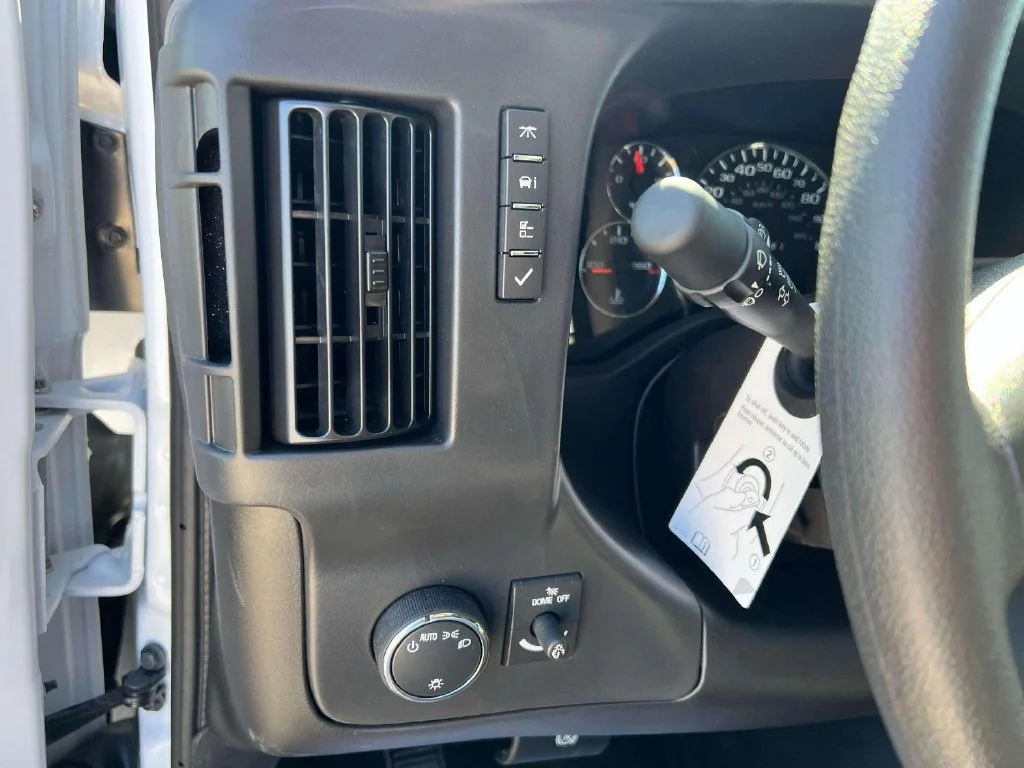 2026 Chevrolet Express Cargo Work Van - Photo 20