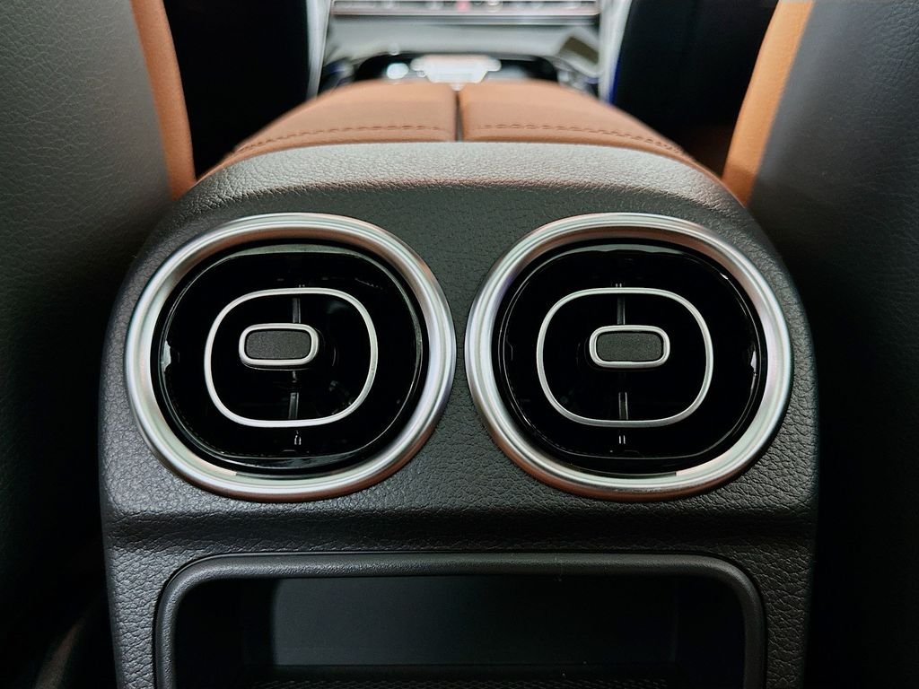 New 2026 Polar White Mercedes-Benz C 300 image 27