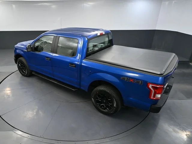 Used 2017 Blue Ford XL image 54