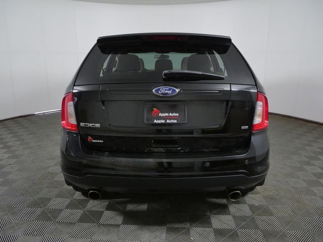 Used 2011 Black Ford SE image 8