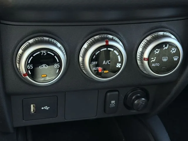 Used 2025 Black Mitsubishi  image 23