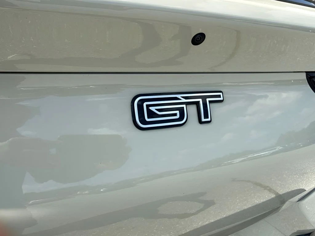 Used 2025 Beige Ford GT image 29