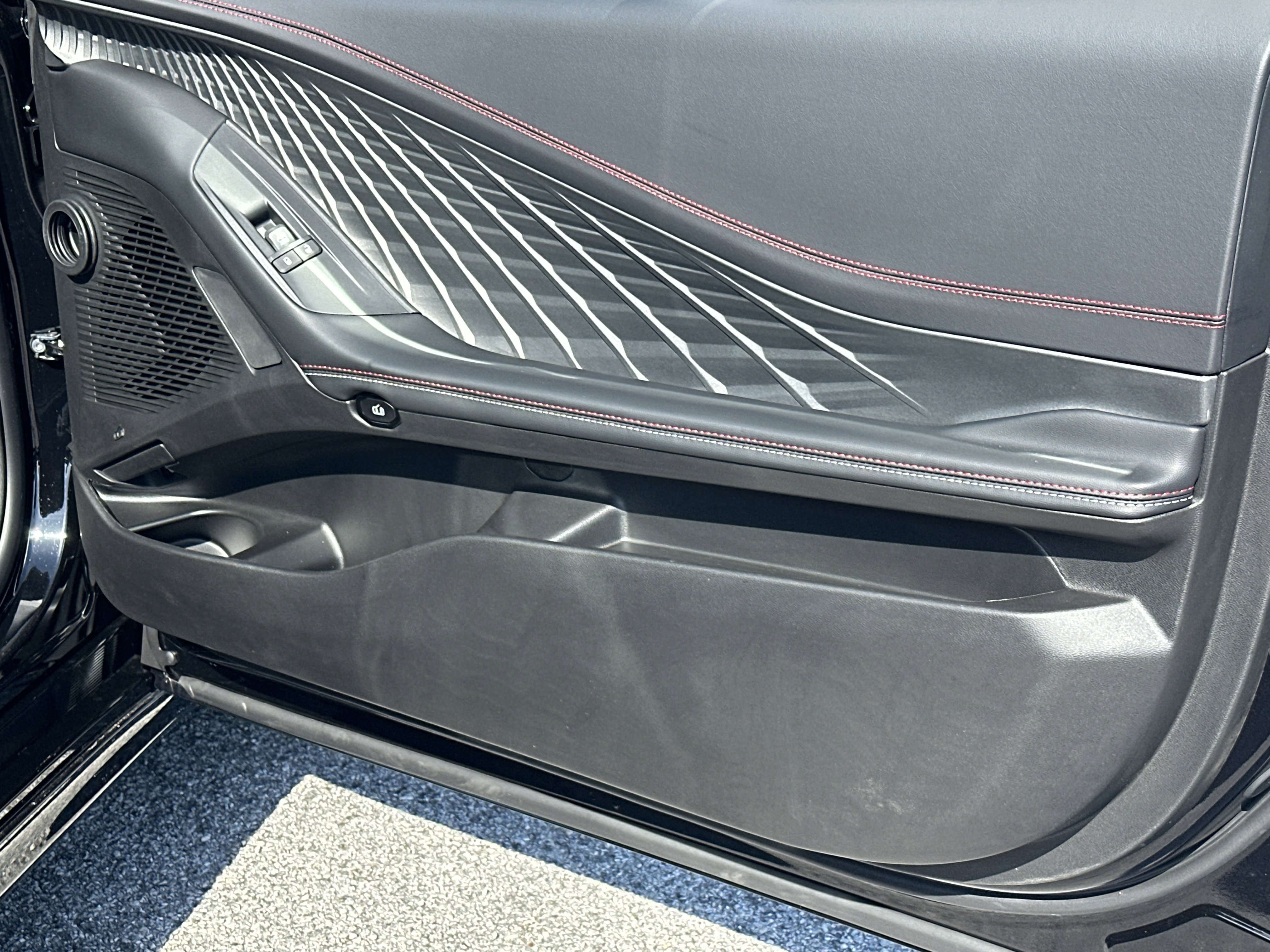 New 2026 Diamond Black Crystal Pearlcoat Dodge Scat Pack image 16