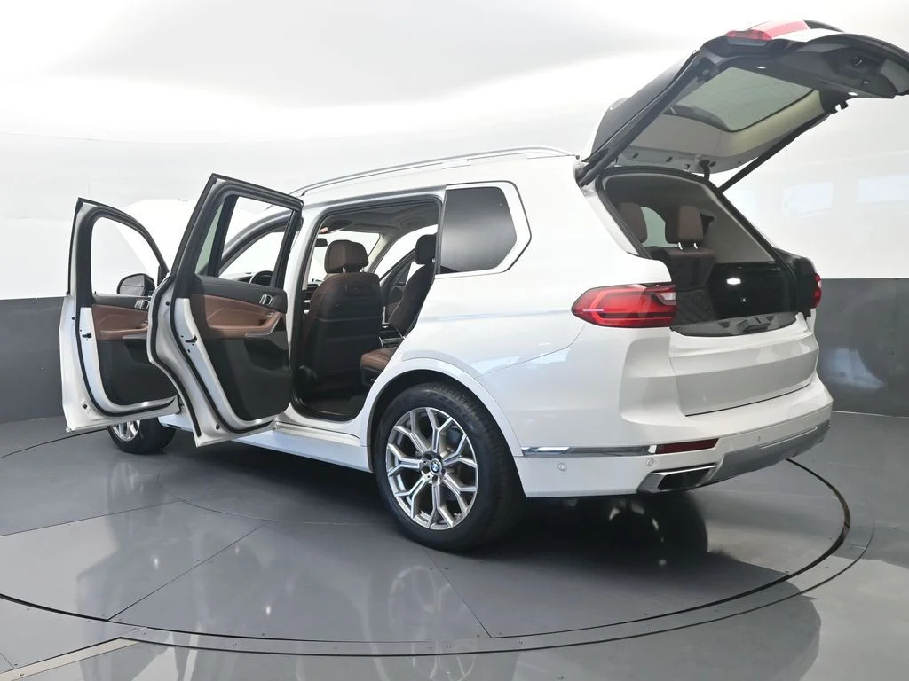 Used 2020 Mineral White Metallic BMW xDrive40i image 85