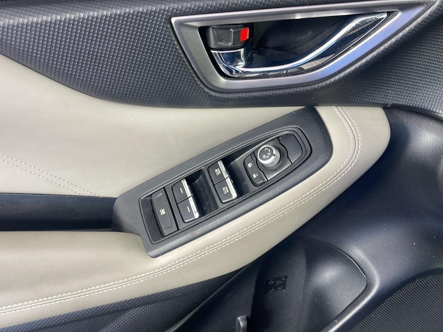 Used 2019 Horizon Blue Pearl Subaru Limited image 13