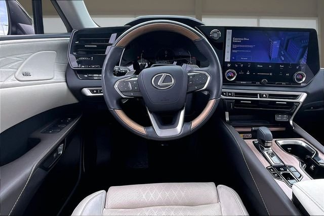 Used 2023 Black Lexus 350 Luxury image 5