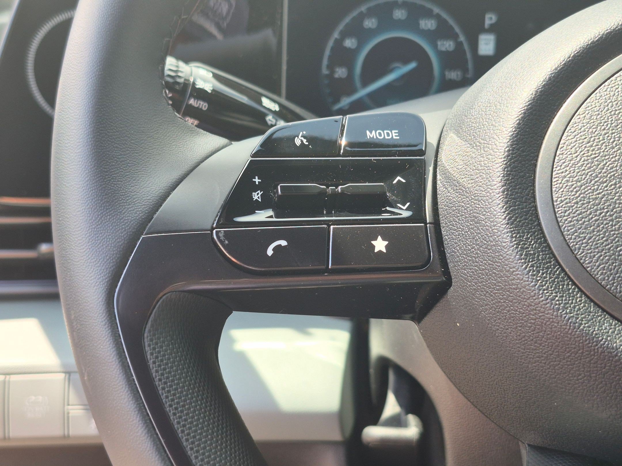 2026 Hyundai Elantra Limited - Photo 18