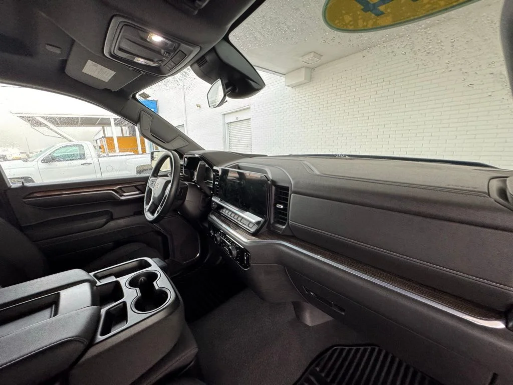 Used 2024 Gray Chevrolet LT image 17