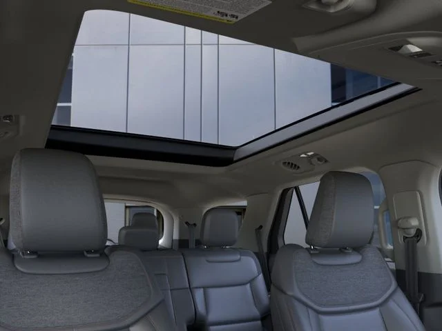 New 2026 Vapor Blue Ford Active image 22