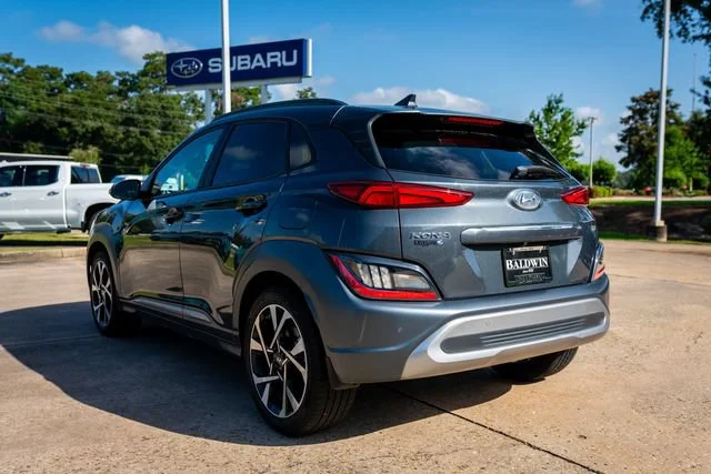 Used 2022 Thunder Gray Hyundai Limited image 4
