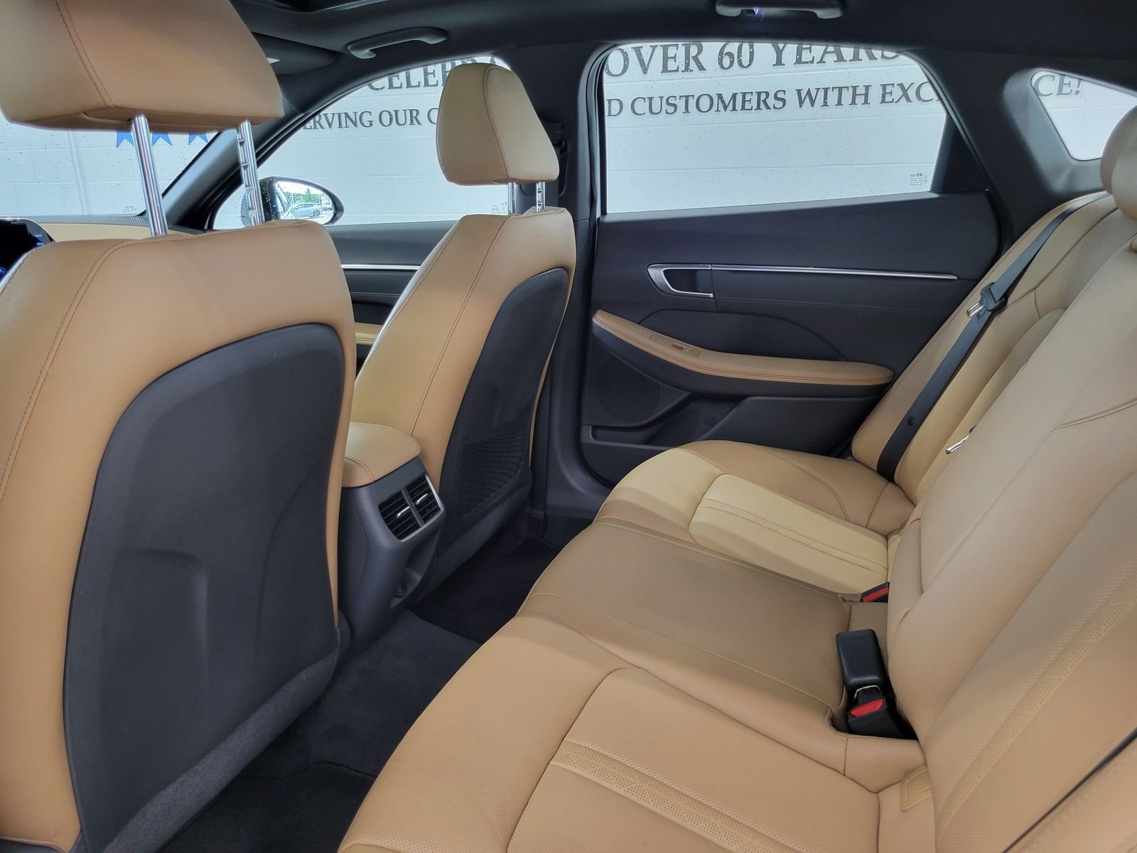 Used 2022 Gray Hyundai Limited image 25