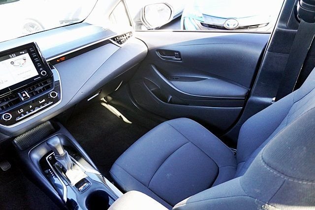 Used 2022 Silver Toyota LE image 20
