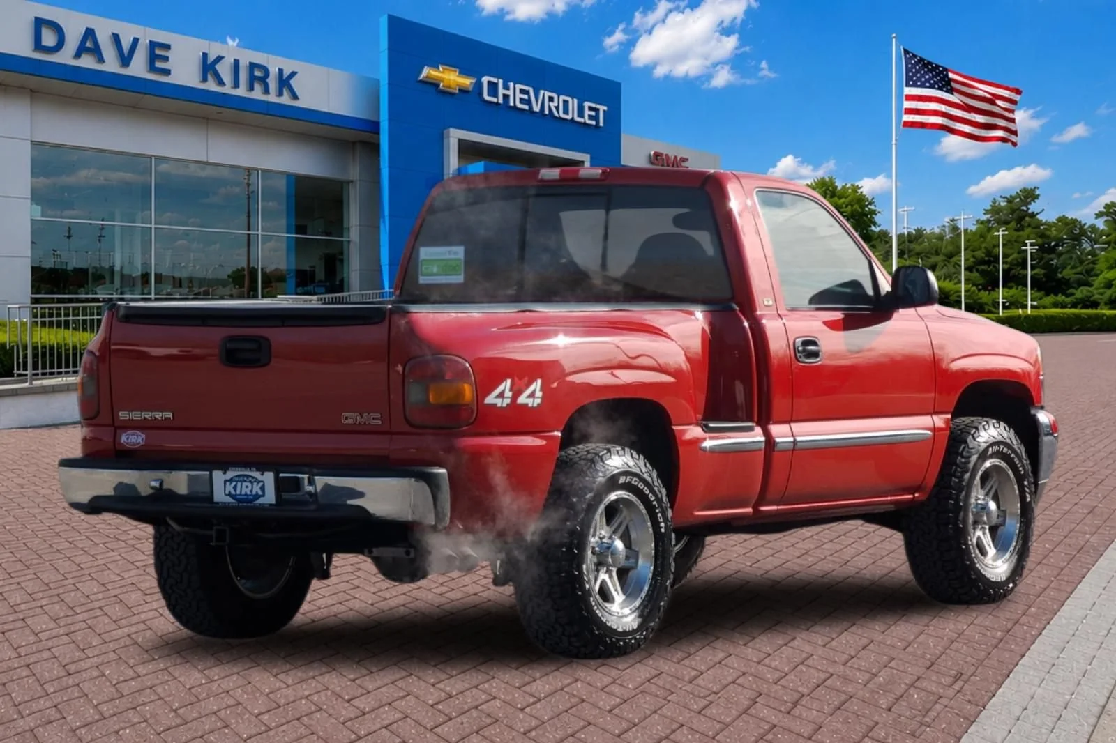Used 2001 Fire Red GMC SLE image 3