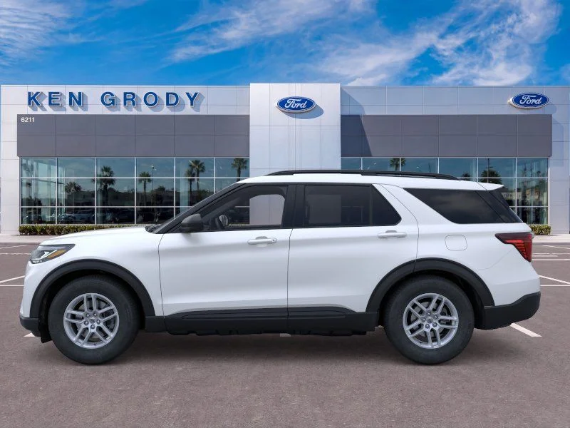 New 2026 Star White Metallic Tri-Coat Ford Active image 4