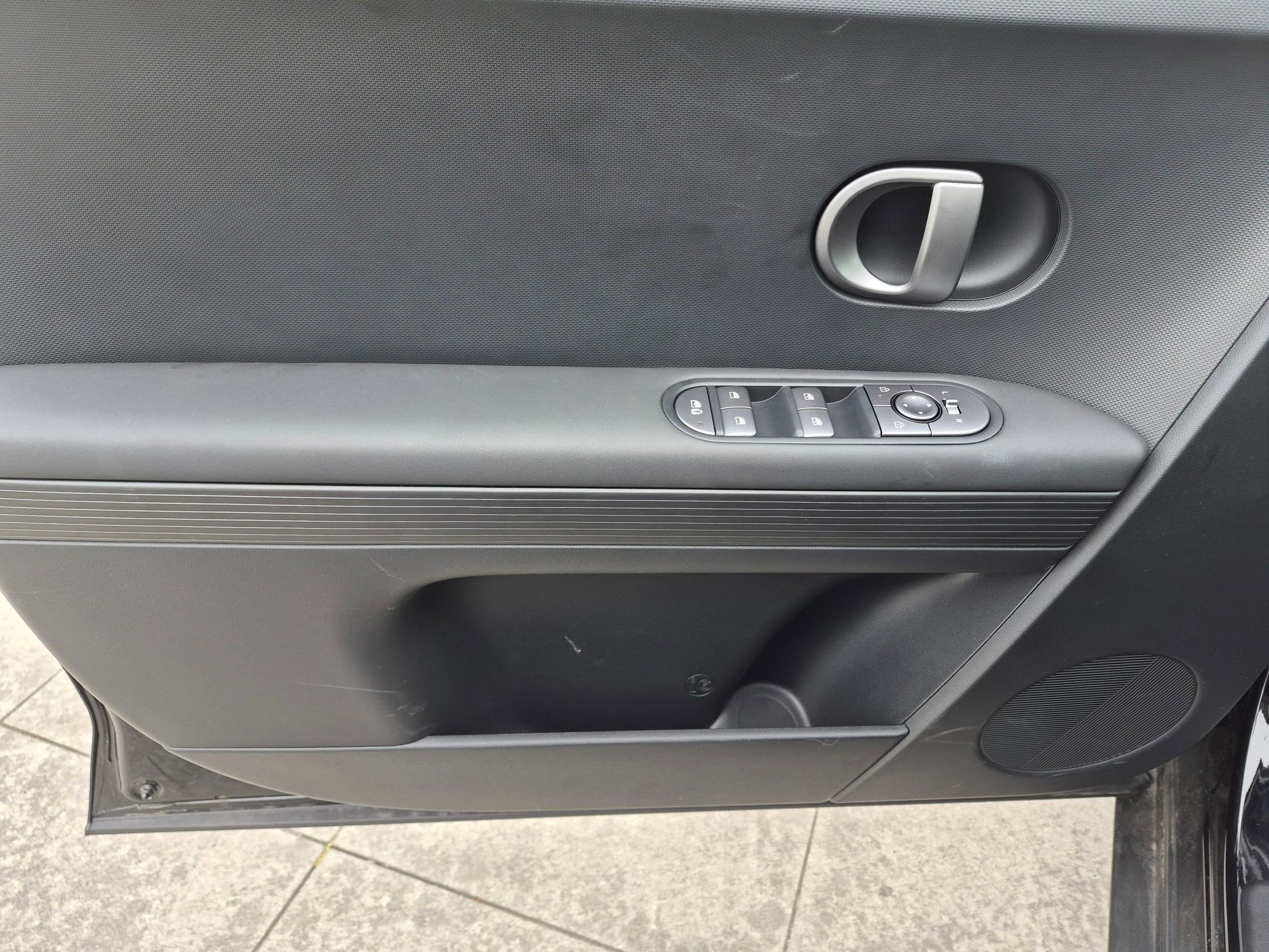 2026 Hyundai IONIQ 5 SEL - Photo 13