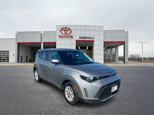 2025 Kia Soul 2.0L LX IVT's photo