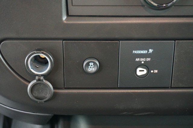 New 2026 Summit White GMC Work Van image 21