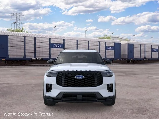 New 2026 Space White Metallic Ford ST-Line image 6